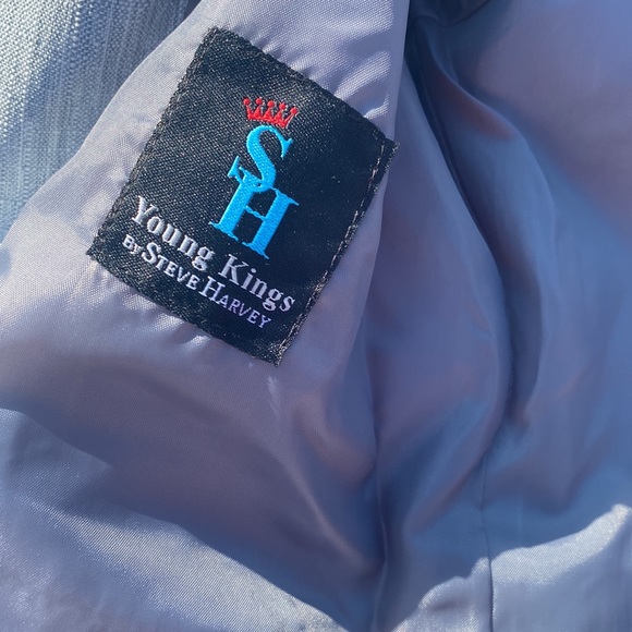 Boys suit - Picture 5 of 6